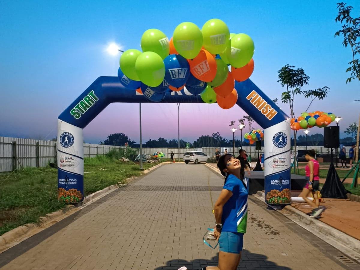 Balon gapura fun run untuk event perusahaan dan kegiatan olahraga